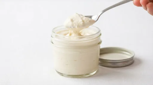 Crema de rancho fresca y espesa en La Colmena, Colima